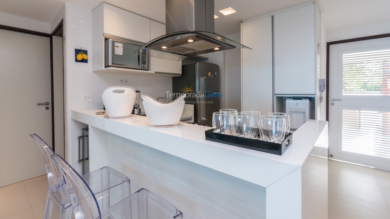 Apartamento para aluguel de temporada em Ipojuca (Praia do Cupe)