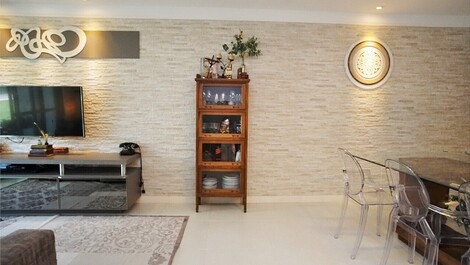 Lindo apartamento! 2 quartos, no Centrinho dos Ingleses – A11