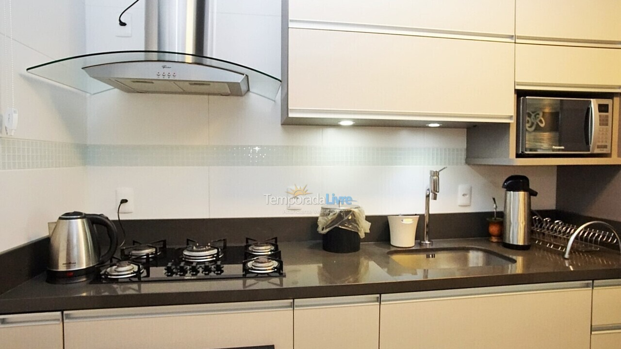 Apartamento para aluguel de temporada em Florianopolis (Praia dos Ingleses)