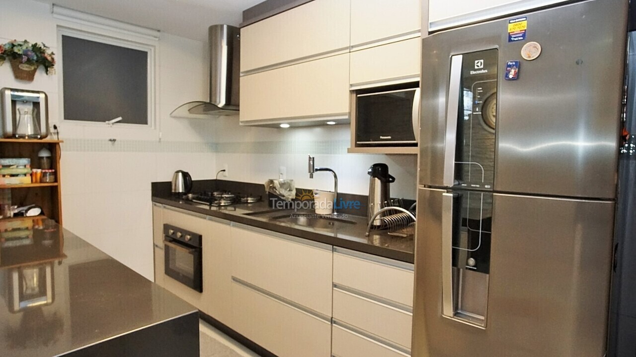 Apartamento para aluguel de temporada em Florianopolis (Praia dos Ingleses)