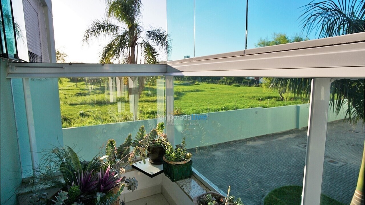 Apartamento para aluguel de temporada em Florianopolis (Praia dos Ingleses)