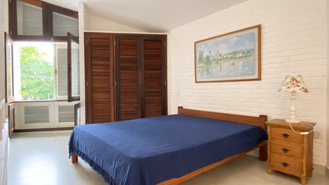 Praia da Enseada Hermosa casa a 100 metros de la playa con 4 suites para 20 personas