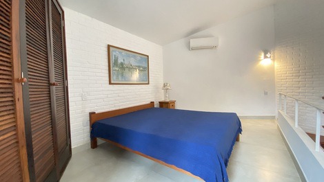 Praia da Enseada Hermosa casa a 100 metros de la playa con 4 suites para 20 personas