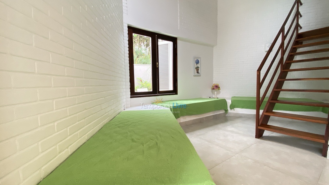 Casa para alquiler de vacaciones em Guarujá (Enseada)