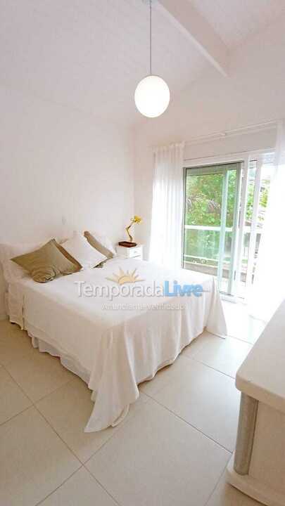 Casa para alquiler de vacaciones em São Sebastião (Praia da Baleia)