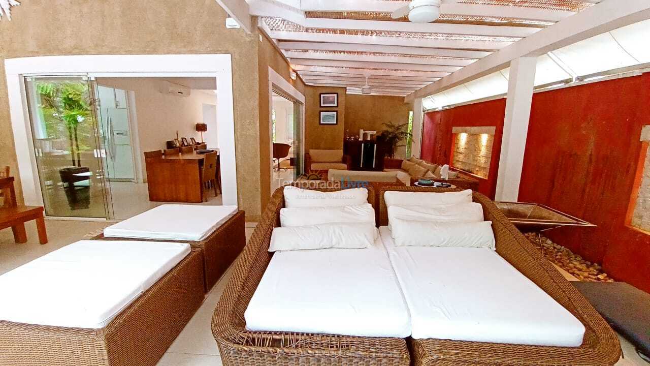 Casa para alquiler de vacaciones em São Sebastião (Praia da Baleia)