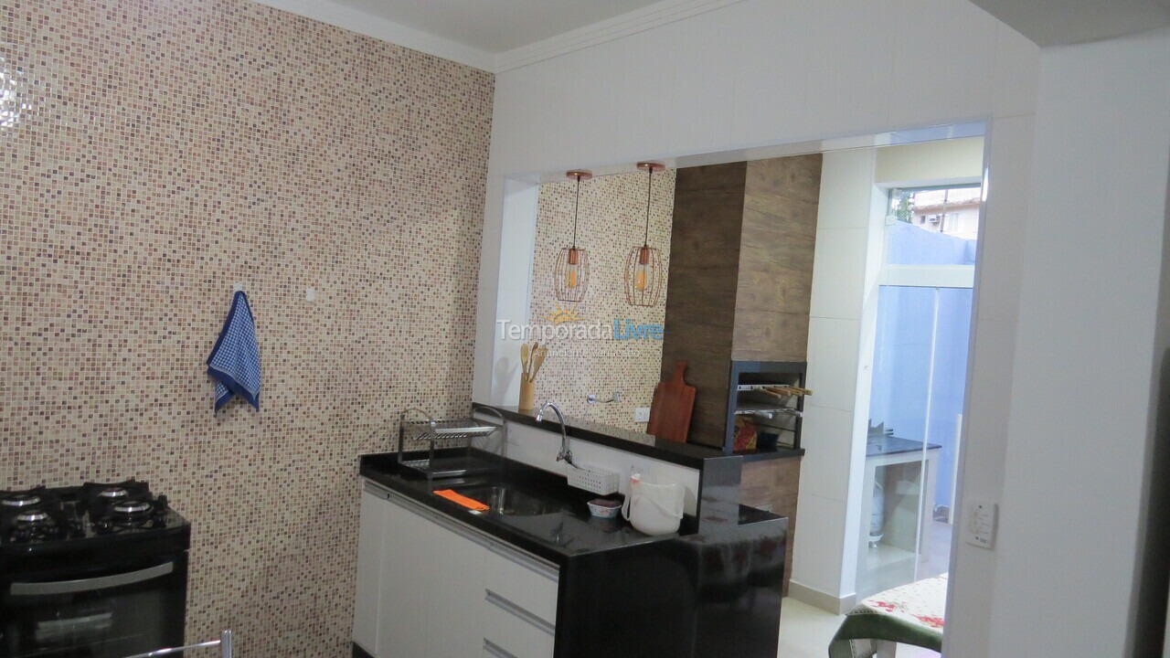 Apartamento para aluguel de temporada em Ubatuba (Praia do Tenório)