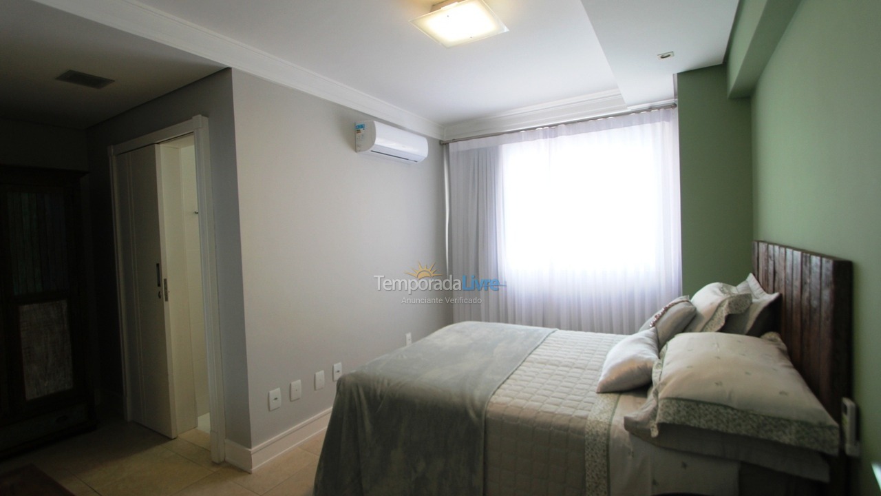 Apartment for vacation rental in Balneário Camboriú (Praia Central)