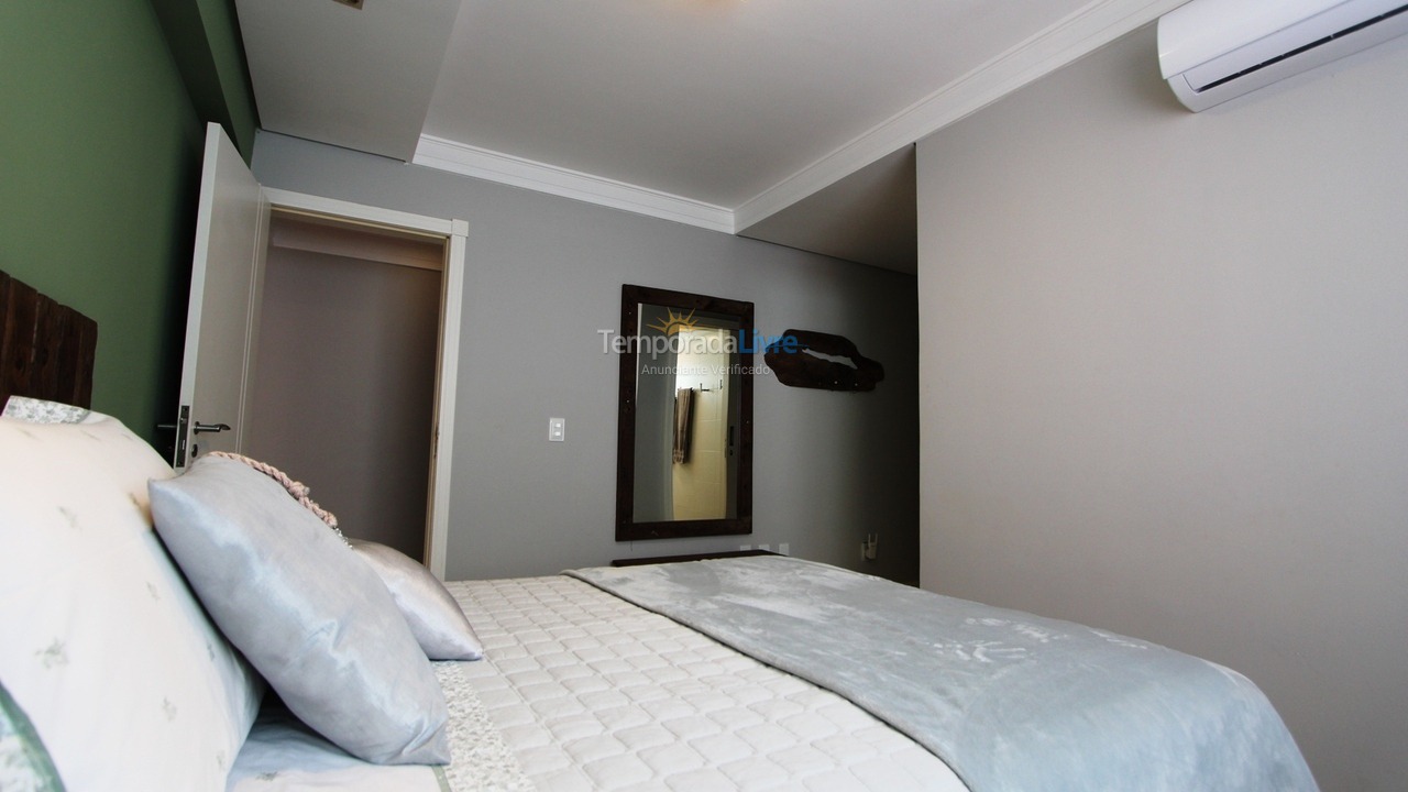 Apartment for vacation rental in Balneário Camboriú (Praia Central)