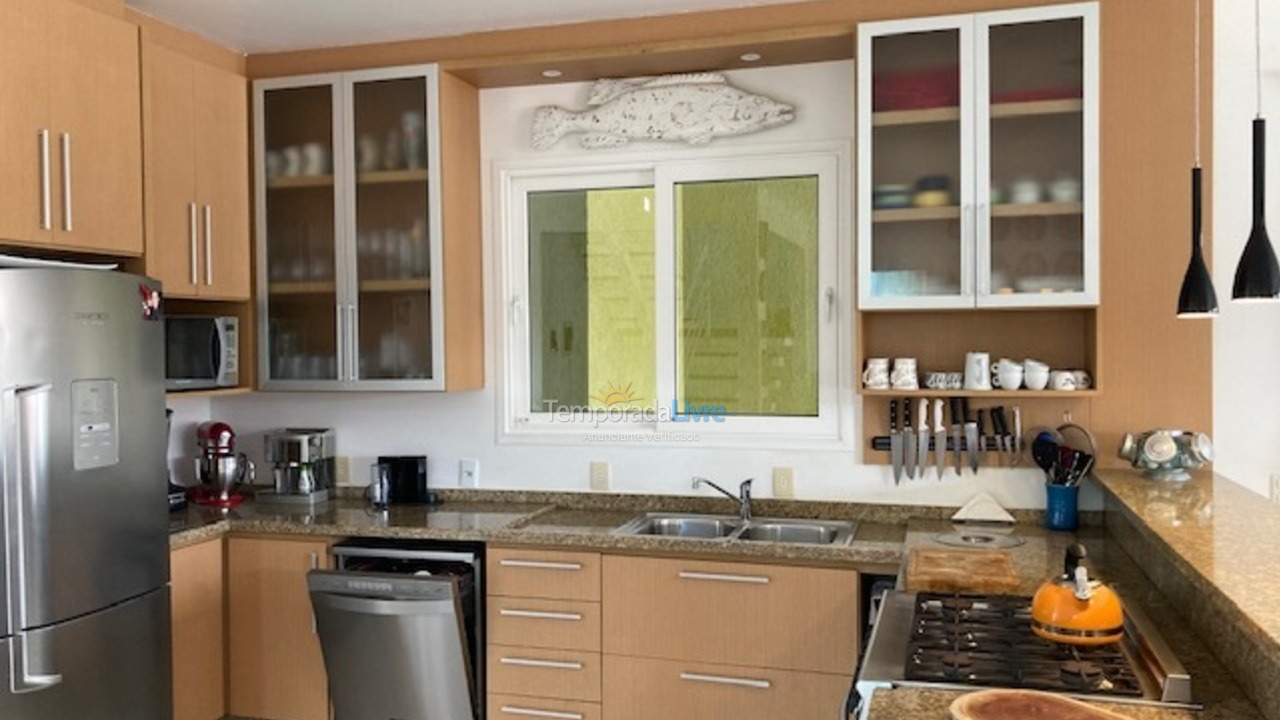 Casa para alquiler de vacaciones em São Francisco do Sul (Praia Grande)