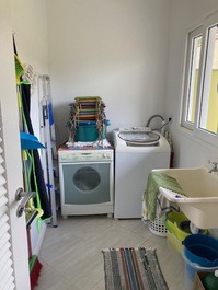 Excelente casa adosada, 3 suites con AC, WI-FI, parrillero,