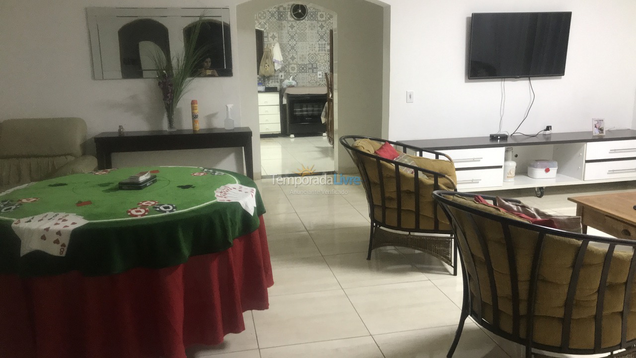 Chácara / sítio para aluguel de temporada em Mairinque (Moreiras)