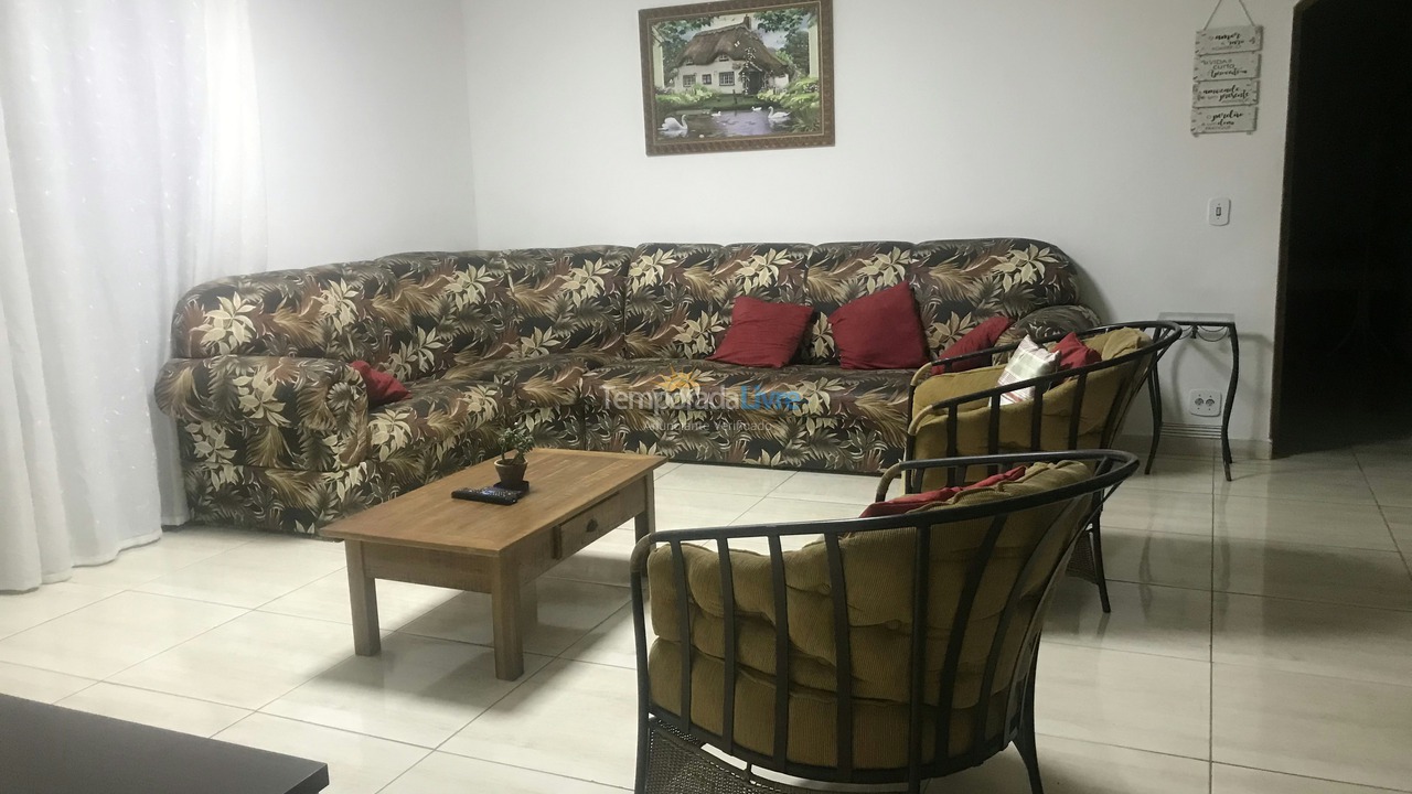 Chácara / sítio para aluguel de temporada em Mairinque (Moreiras)