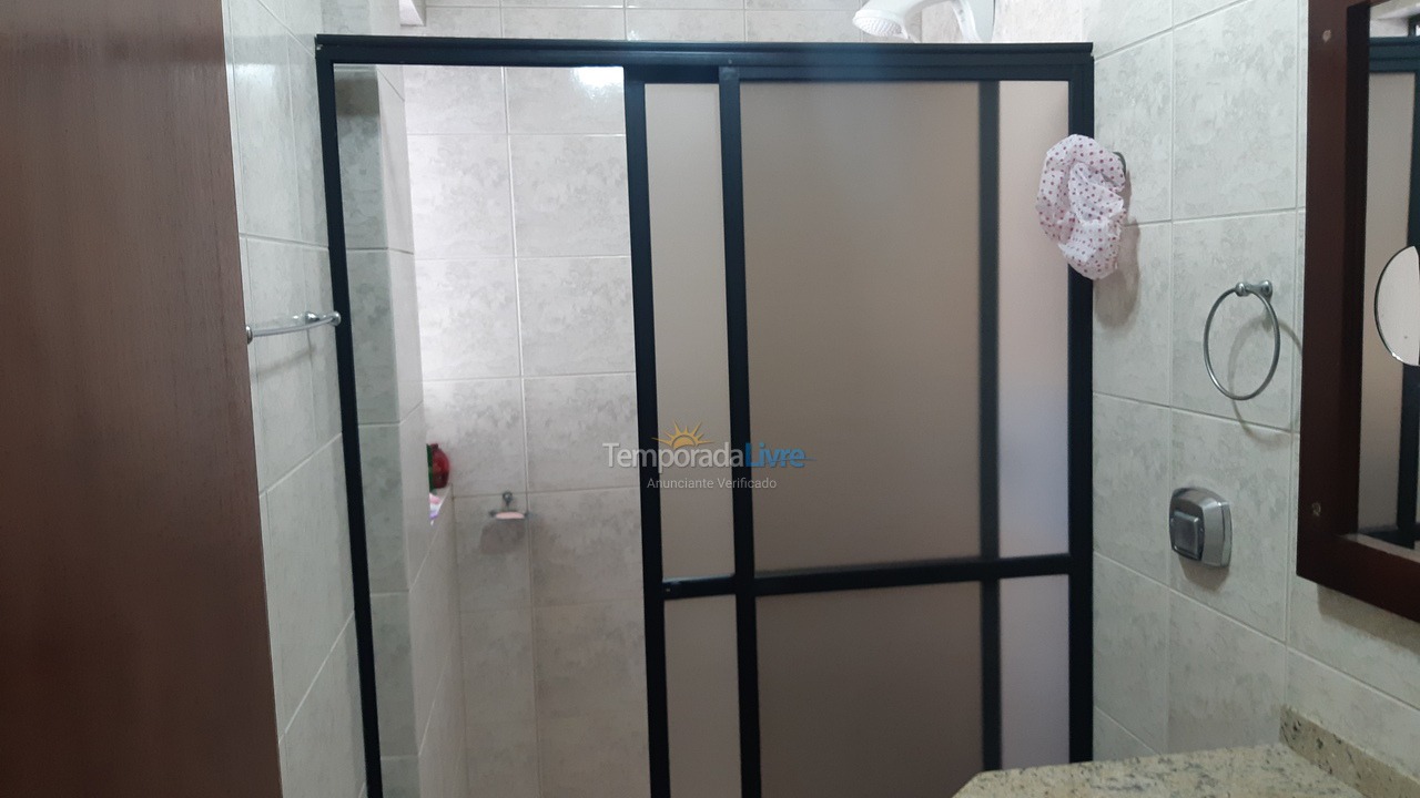 Apartamento para aluguel de temporada em Itapema (Meia Praia)