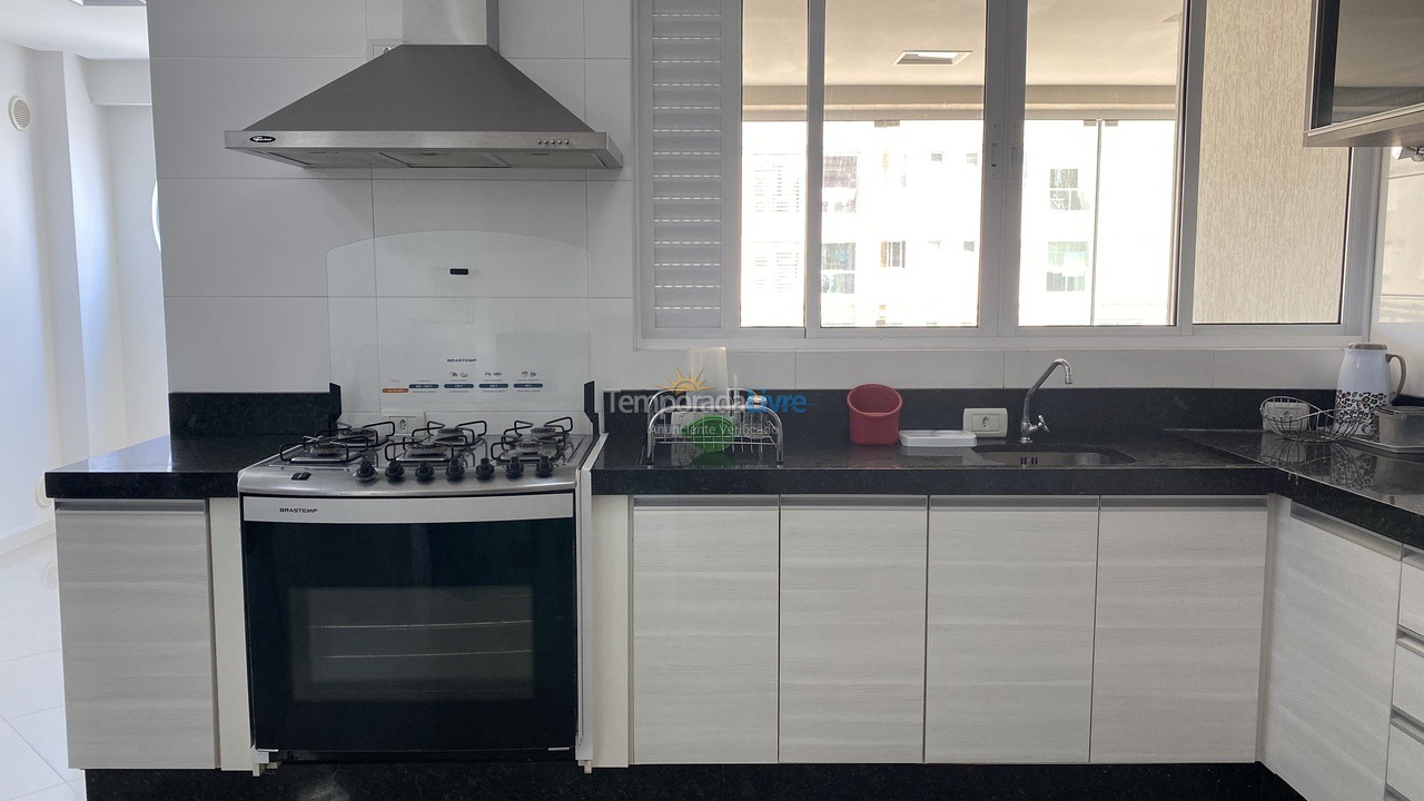 Apartamento para alquiler de vacaciones em Itapema (Meia Praia)