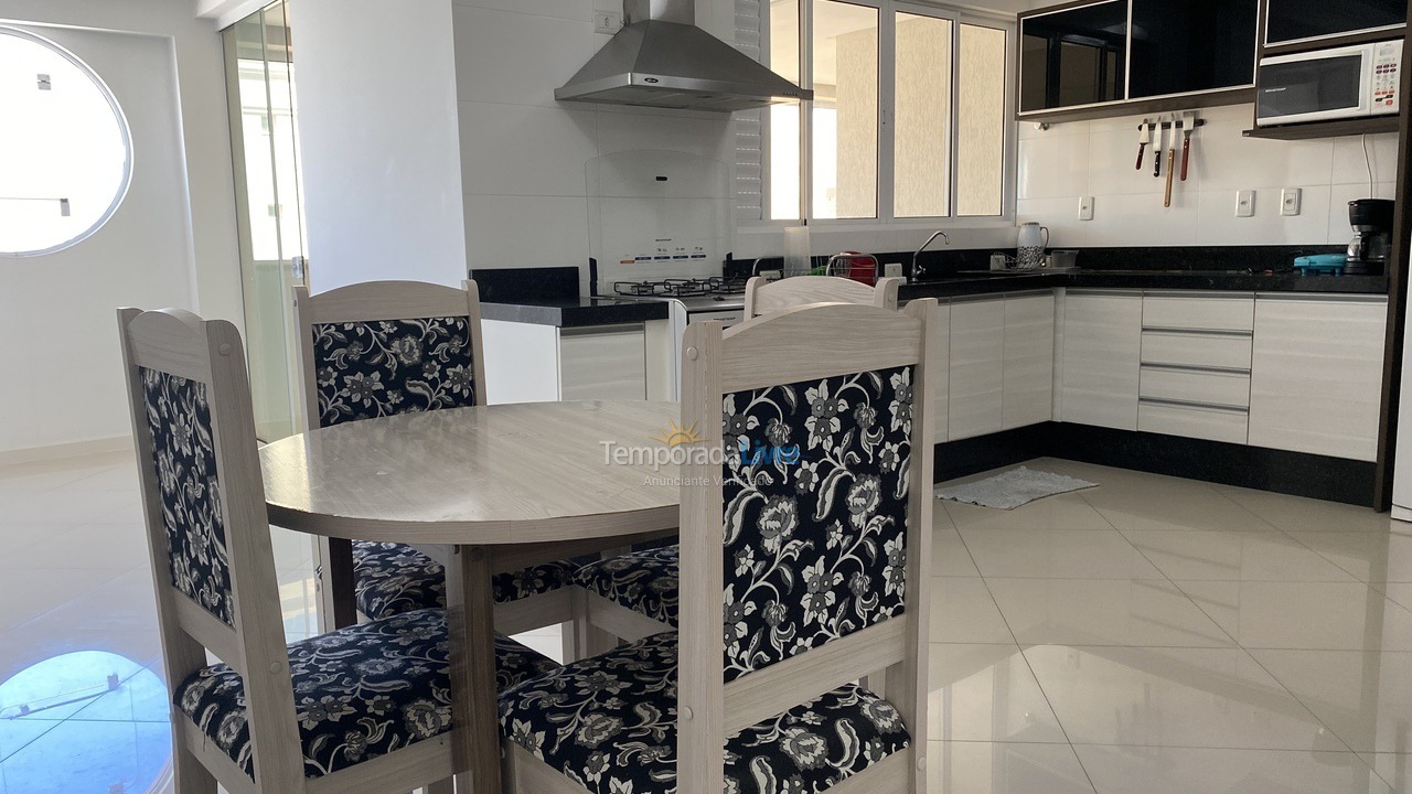 Apartamento para alquiler de vacaciones em Itapema (Meia Praia)