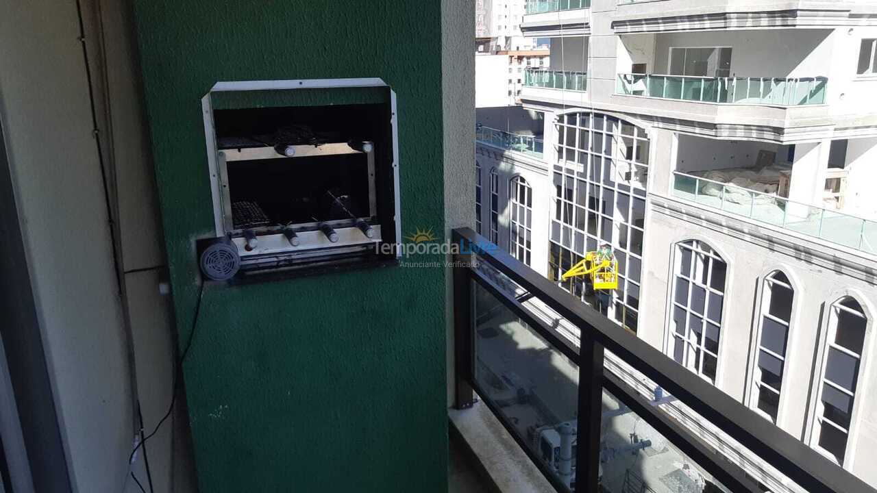 Apartamento para aluguel de temporada em Itapema (Meia Praia)