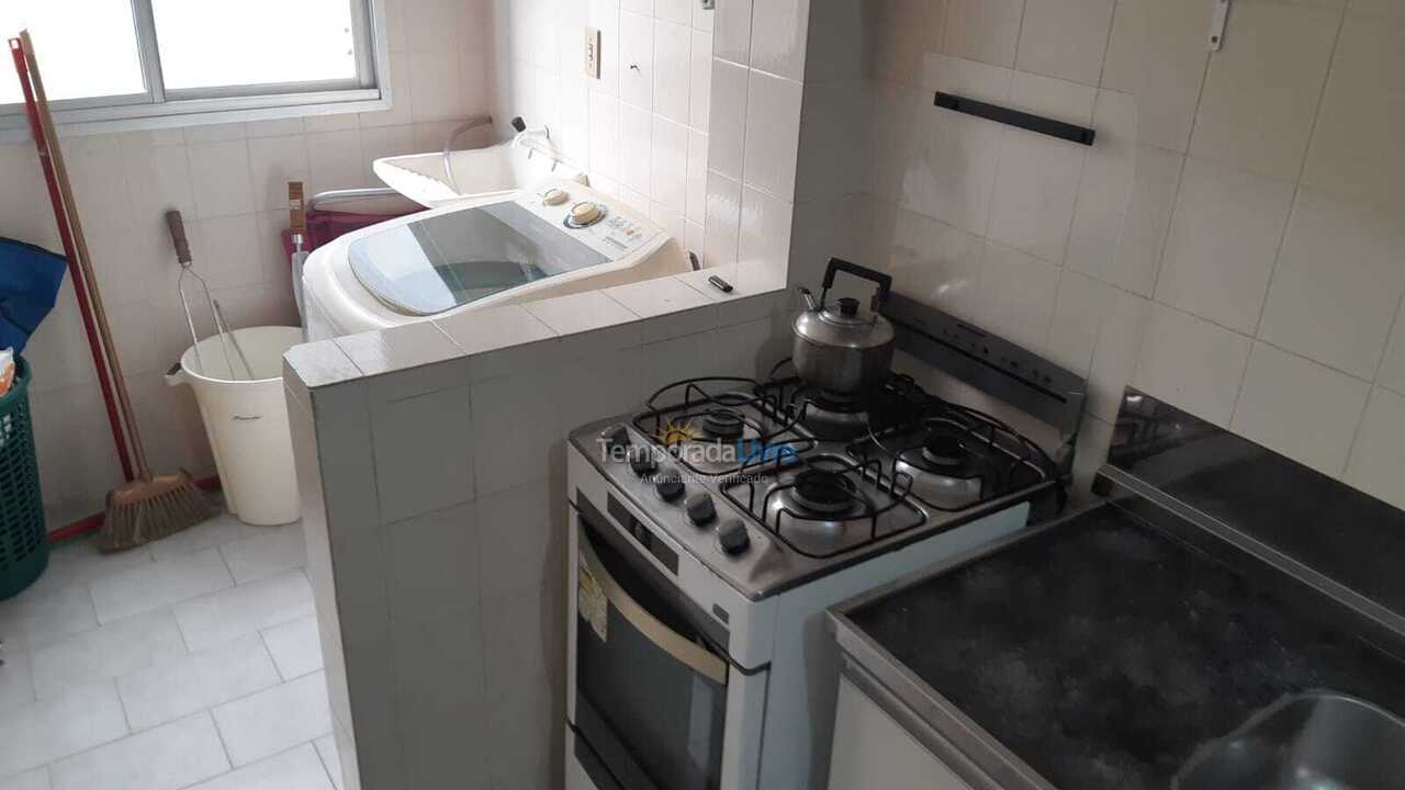 Apartamento para aluguel de temporada em Itapema (Meia Praia)