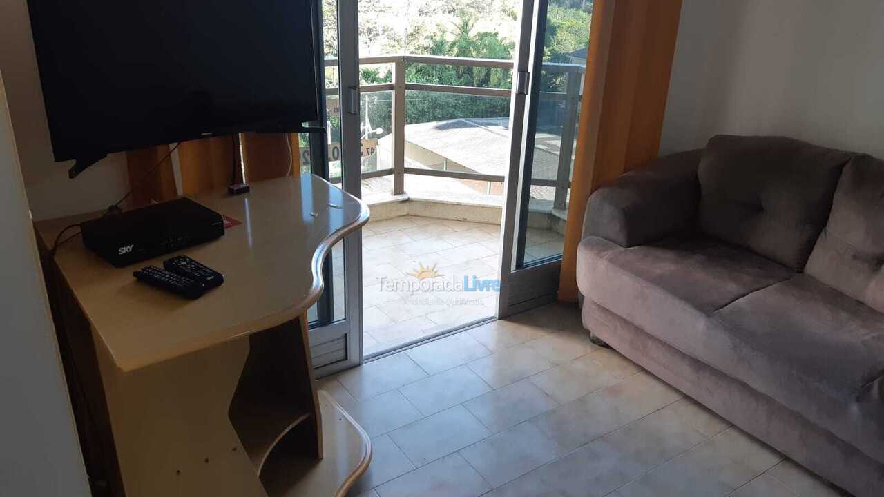 Apartamento para aluguel de temporada em Itapema (Meia Praia)