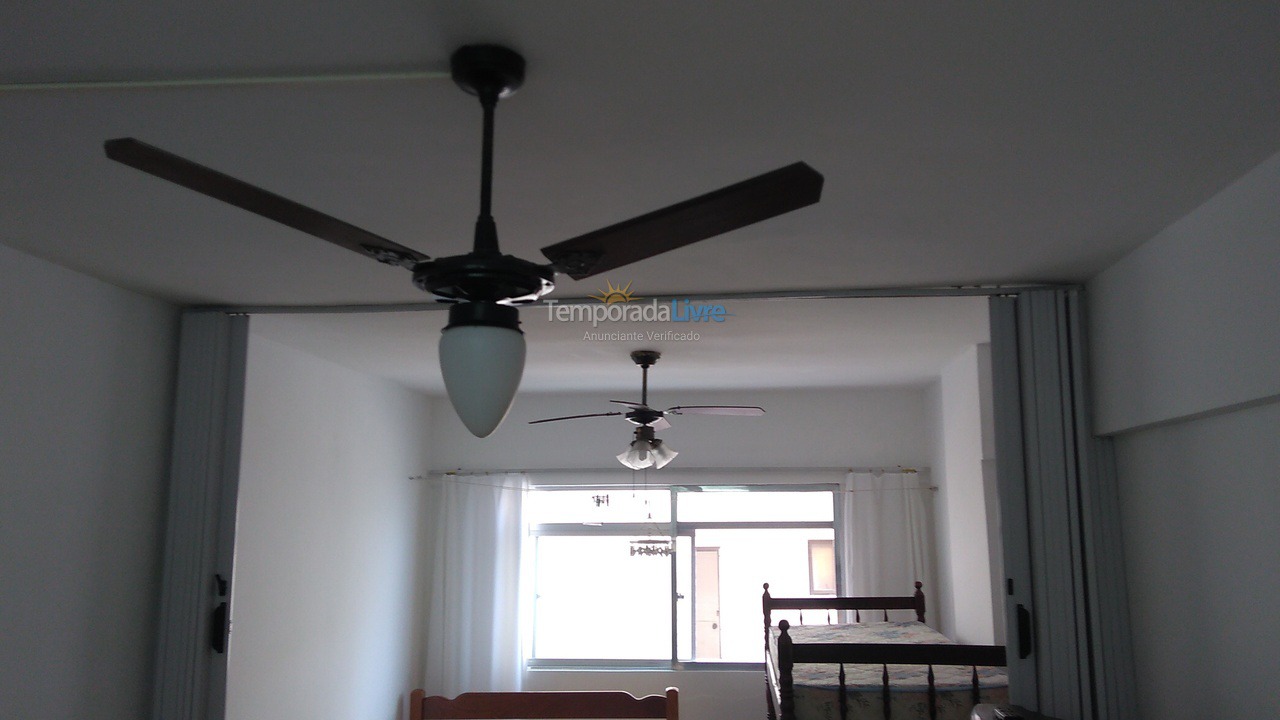 Apartamento para aluguel de temporada em Praia Grande (Vila Tupi)