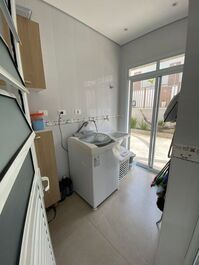 Linda casa com piscina em São Roque