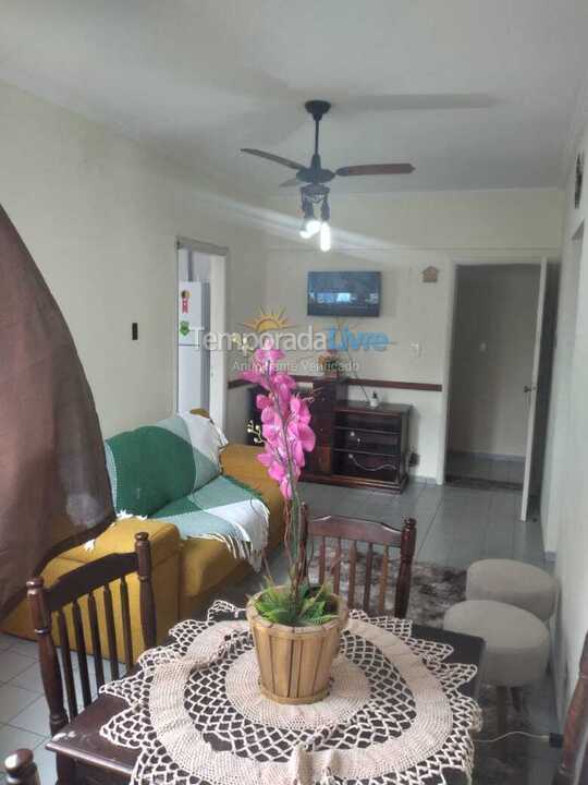 Apartamento para aluguel de temporada em Praia Grande (Guilhermina)