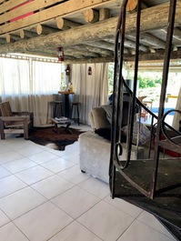 Country house with ample space for parties.