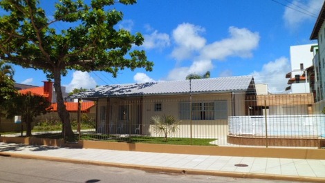 NO TE PIERDAS CASA PARA 14 PERSONAS PISCINA CENTRINHO CANASVIEIRAS