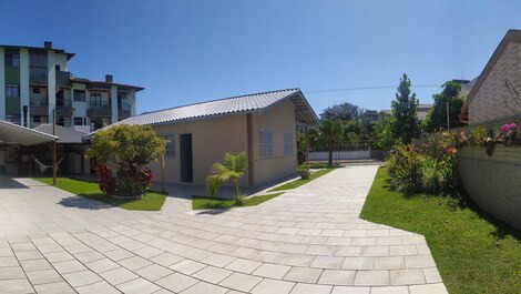 NO TE PIERDAS CASA PARA 14 PERSONAS PISCINA CENTRINHO CANASVIEIRAS