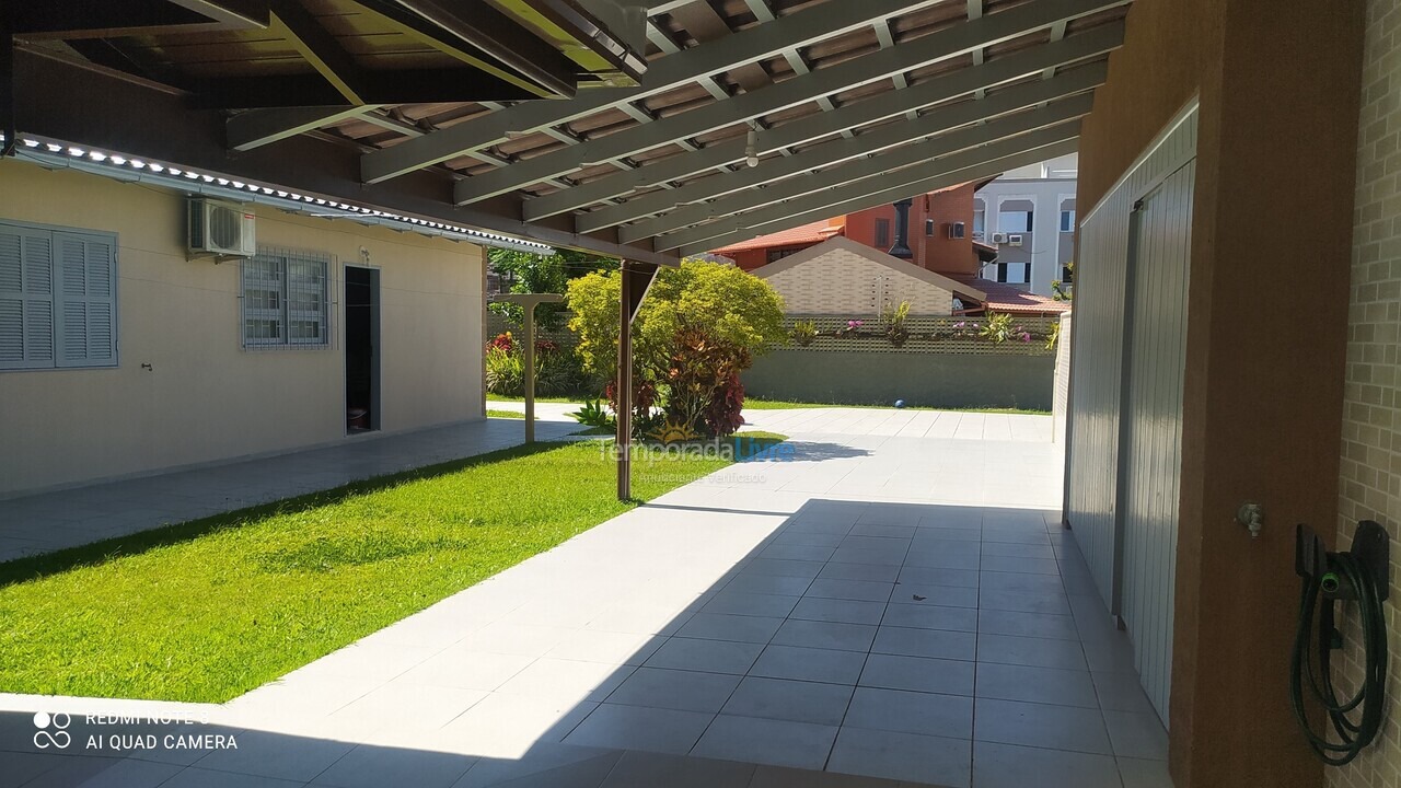 Casa para alquiler de vacaciones em Florianopolis (Canasvieiras)