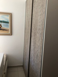 Apartamento com piscina e vista para o mar