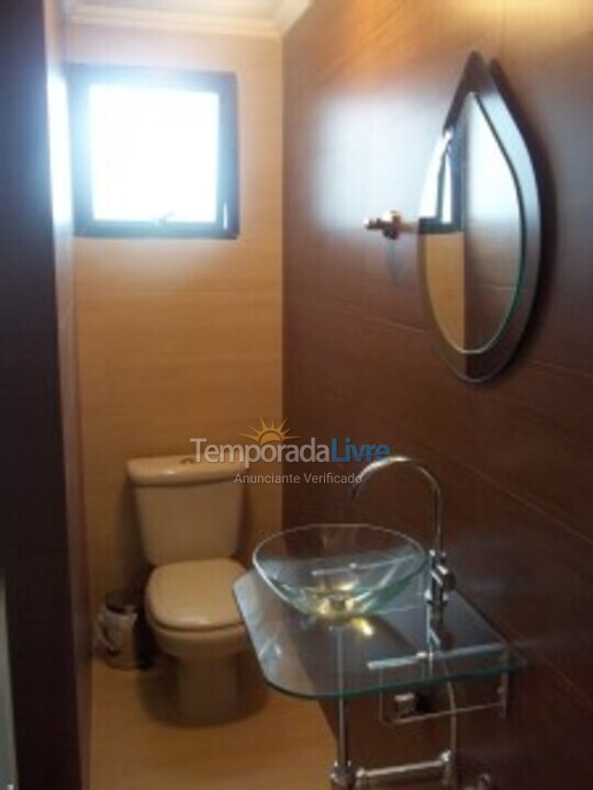 Apartamento para aluguel de temporada em Guarujá (Astúrias)