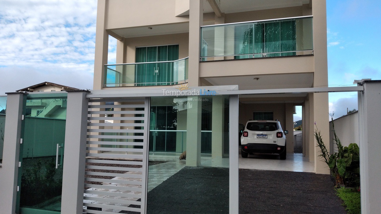 Apartment for vacation rental in Palhoça (Praia de Fora)