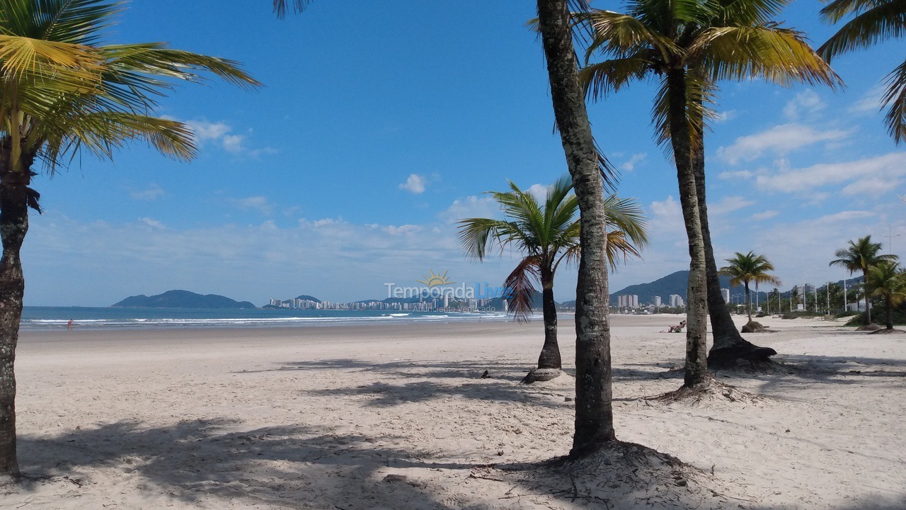 Apartment for vacation rental in Guarujá (Enseada)