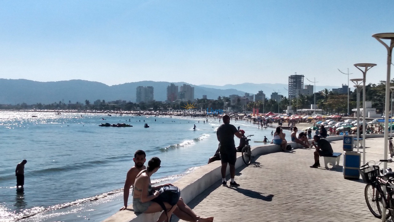 Apartment for vacation rental in Guarujá (Enseada)