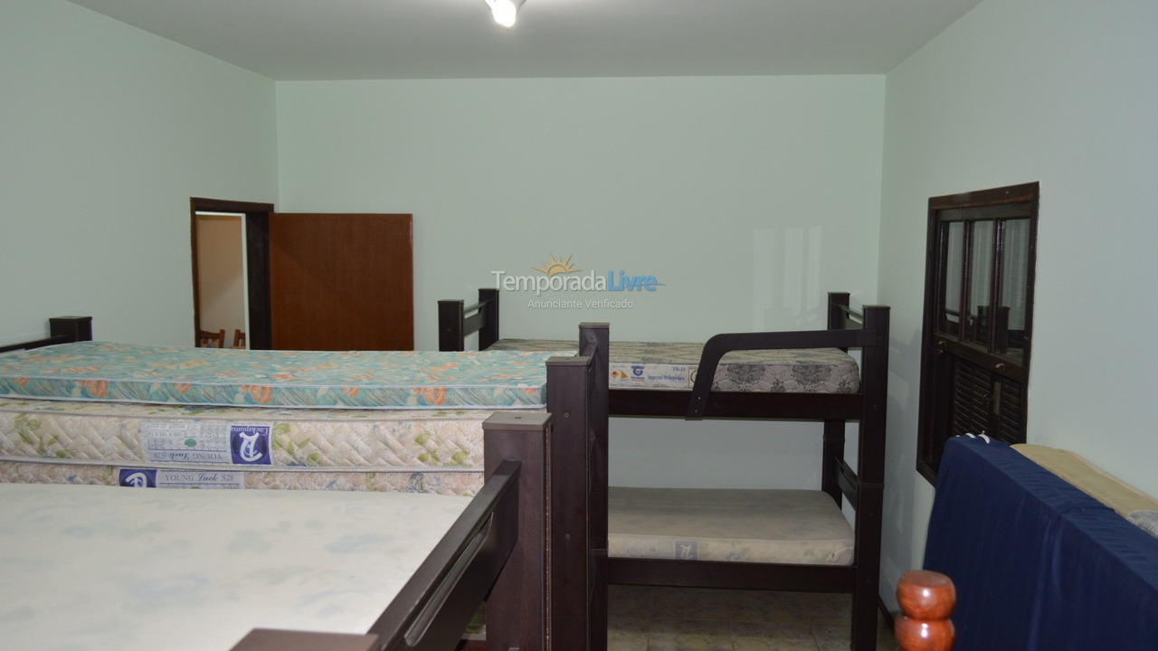 Chácara / sítio para aluguel de temporada em Guararema (Itapeti)