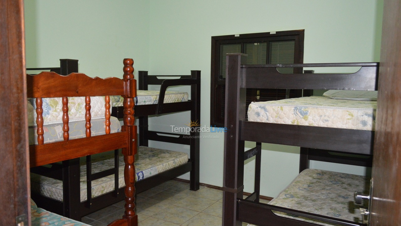 Chácara / sítio para aluguel de temporada em Guararema (Itapeti)