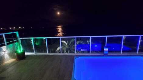Alugo casa na praia frente do mar Guarapari Setiba Piscina Sauna Spar