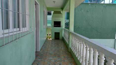 Apto 2 dormitorios, 1 bw, 50m del mar, balcón con barbacoa