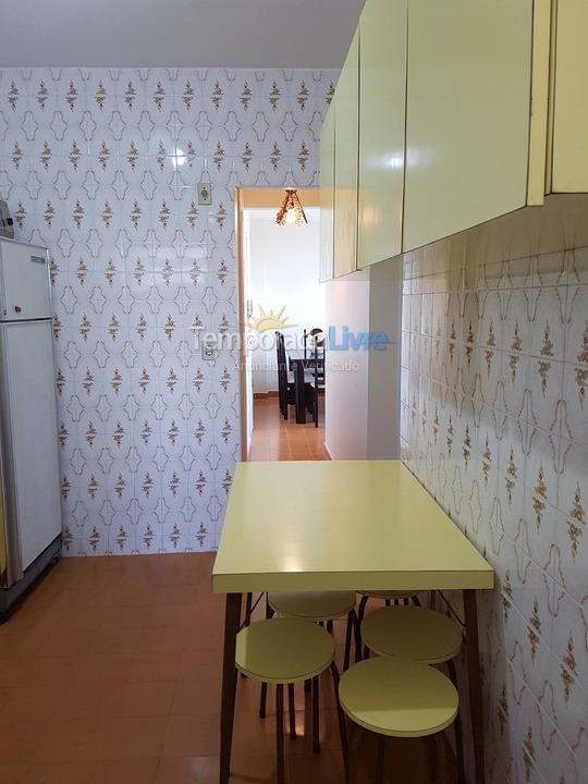 Apartamento para aluguel de temporada em Praia Grande (Praia do Caiçara)