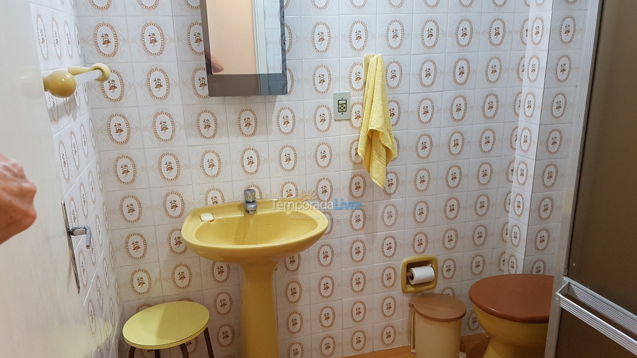 Apartamento para aluguel de temporada em Praia Grande (Praia do Caiçara)