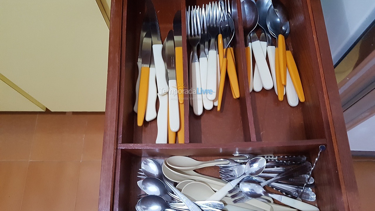 Apartamento para aluguel de temporada em Praia Grande (Praia do Caiçara)