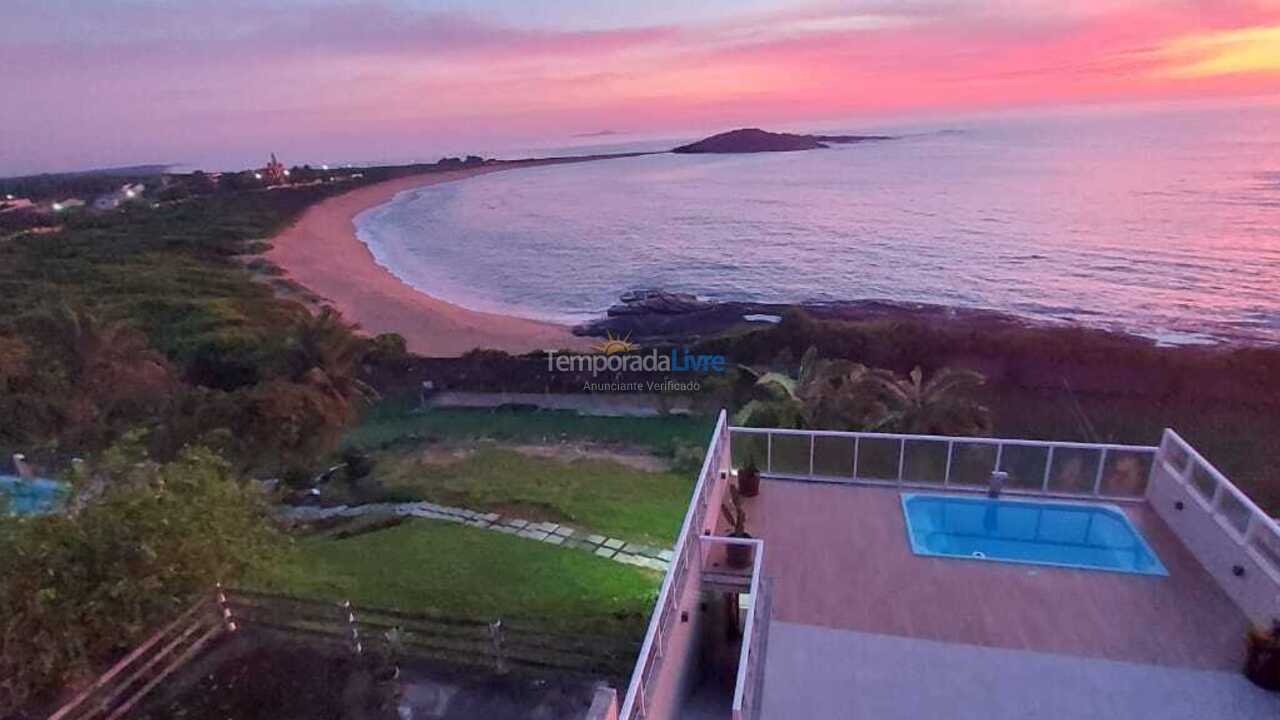 Casa para aluguel de temporada em Guarapari (Setiba)