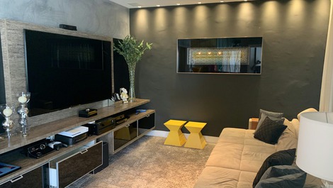 SUPER WELL DECORATED NEW HOUSE IN THE BEST CONDOMINIO DEL LAGO!