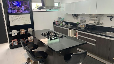 SUPER WELL DECORATED NEW HOUSE IN THE BEST CONDOMINIO DEL LAGO!