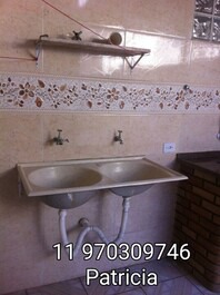 Casa a 200 metros da praia... Em Itanhaém!!! Do portão já vê O Mar!🌞