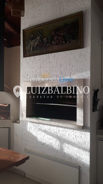 Casa para aluguel de temporada em Florianópolis (Cachoeira do Bom Jesus)