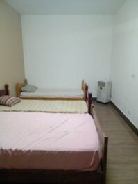 Casa ampla com piscina