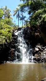 Casa ampla com piscina