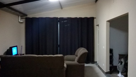 Casa ampla com piscina